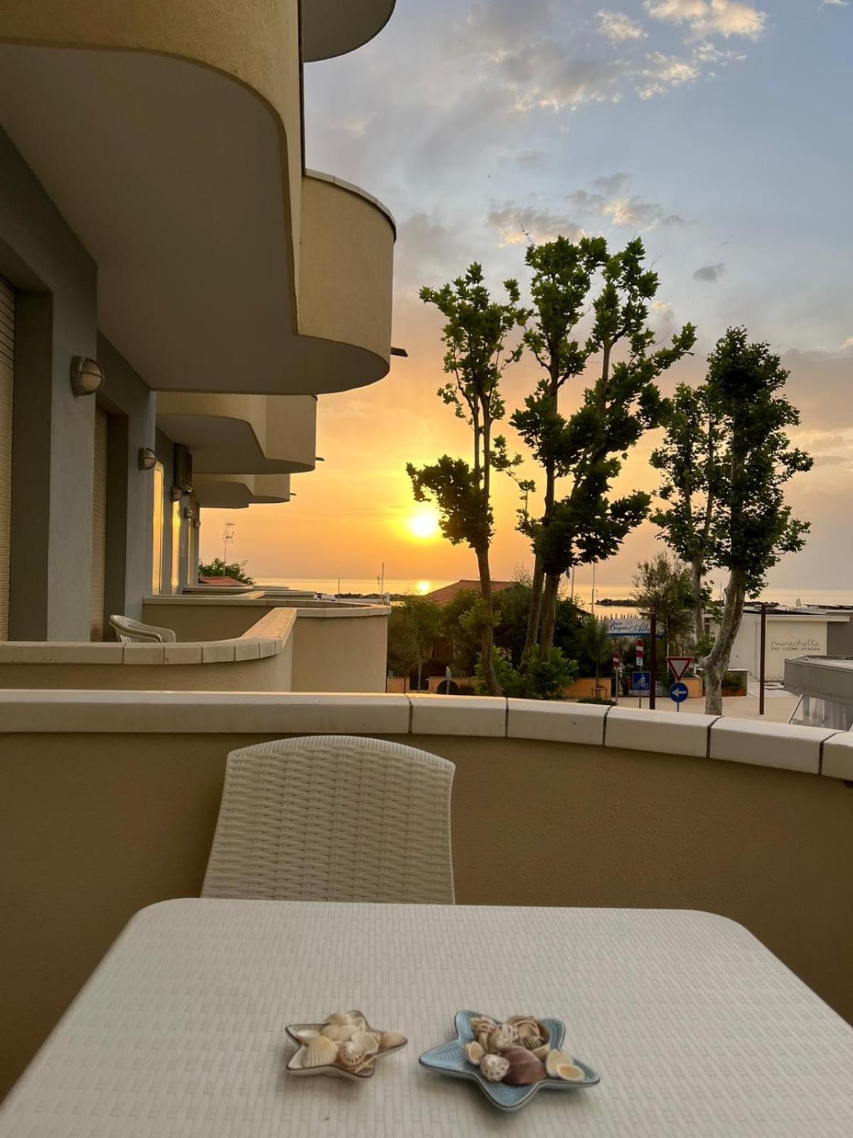 Residence Gabbiano Vista Mare San Mauro Mare المظهر الخارجي الصورة